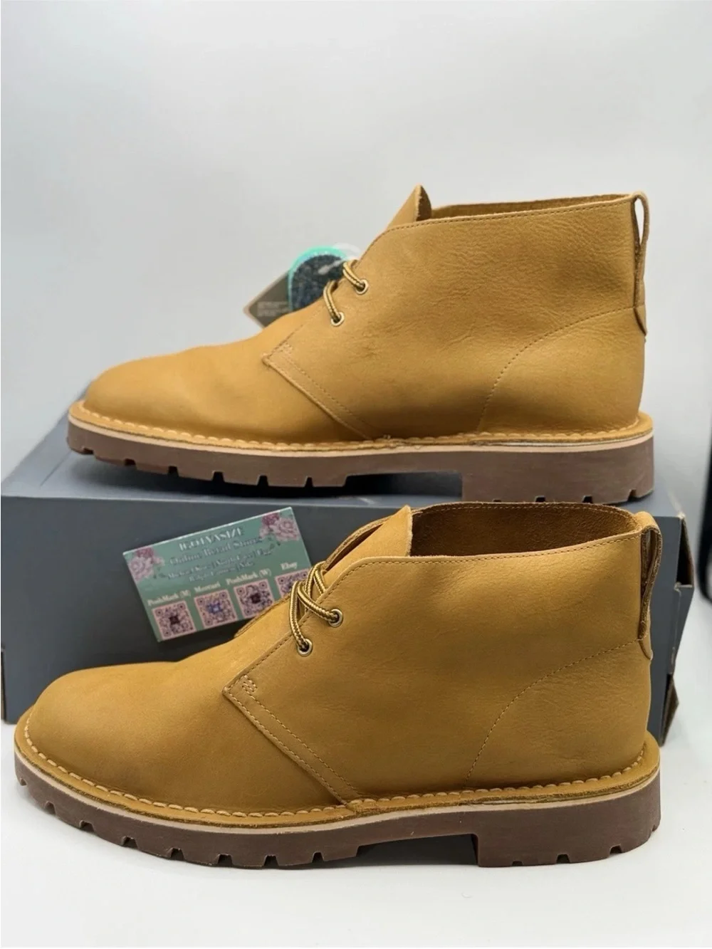 CLARKS BUSHACRE 3 CHUKKA BOOTS (9.5)
